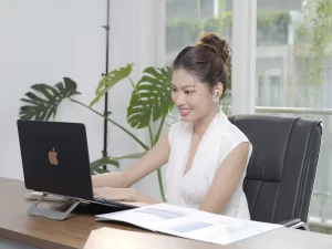 Á Hậu Ngọc Thảo tham gia lớp học tiếng Anh Online 1 kèm 1 tại Power English